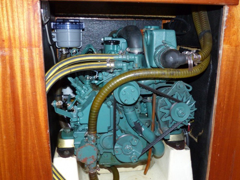 Dufour 35 - 42.JPG